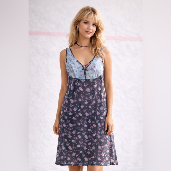 Anna Sui Dresses & Skirts - Anna Sui Blue and Black Floral Chemise size 2